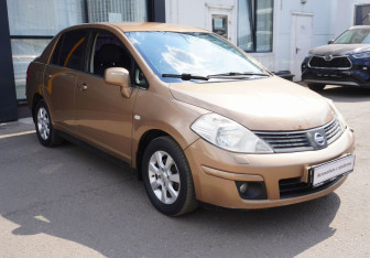 Подержанный автомобиль Nissan Tiida Sedan 2007 года (3 фото)