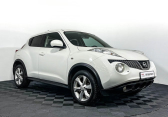 Подержанный автомобиль Nissan Juke 2011 года (3 фото)