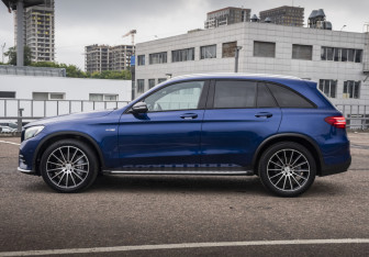 Подержанный автомобиль Mercedes-Benz GLC AMG 2016 года (8 фото)