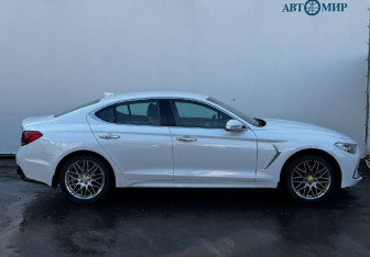 Подержанный автомобиль Genesis G70 2018 года (4 фото)