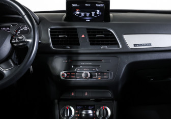 Подержанный автомобиль Audi Q3 2014 года (13 фото)