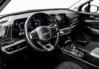 Подержанный автомобиль Kia Sportage 2022 года (7 фото)