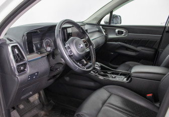 Подержанный автомобиль Kia Sorento 2020 года (10 фото)