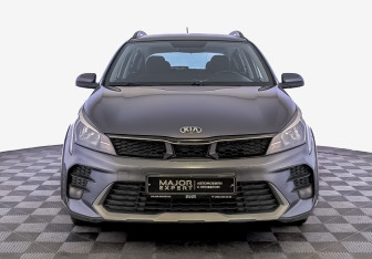 Подержанный автомобиль Kia Rio Hatchback 2021 года (2 фото)