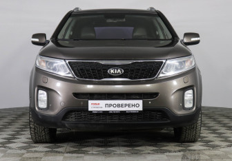 Подержанный автомобиль Kia Sorento 2014 года (2 фото)