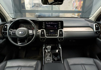 Подержанный автомобиль Kia Sorento 2020 года (12 фото)