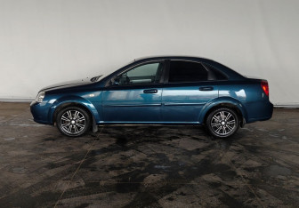 Подержанный автомобиль Chevrolet Lacetti Sedan 2007 года (8 фото)