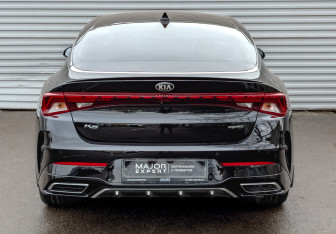 Подержанный автомобиль Kia K5 2021 года (6 фото)