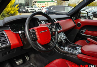 Подержанный автомобиль Land Rover Range Rover Sport 2015 года (18 фото)