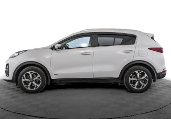 Подержанный автомобиль Kia Sportage 2019 года (8 фото)
