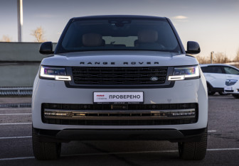 Подержанный автомобиль Land Rover Range Rover 2024 года (3 фото)
