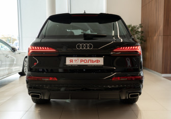 Новый Audi Q7 2025 (7 фото)