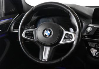 Подержанный автомобиль BMW X3 2019 года (15 фото)
