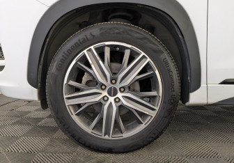 Подержанный автомобиль Exeed LX 2022 года (18 фото)