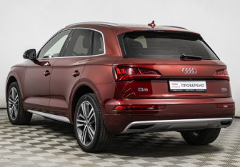 Подержанный автомобиль Audi Q5 2018 года (7 фото)