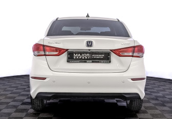 Подержанный автомобиль Changan Alsvin 2023 года (6 фото)