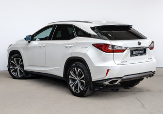 Подержанный автомобиль Lexus RX 2018 года (7 фото)