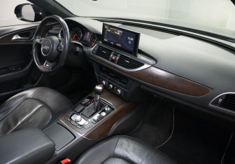 Подержанный автомобиль Audi A6 Sedan 2015 года (11 фото)