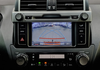 Подержанный автомобиль Toyota Land Cruiser Prado 2016 года (27 фото)