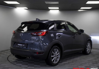 Подержанный автомобиль Mazda CX-3 2015 года (21 фото)