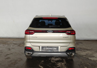 Подержанный автомобиль Chery Tiggo 8 2020 года (5 фото)