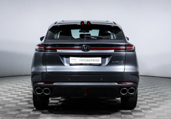 Подержанный автомобиль Changan UNI-K 2023 года (6 фото)