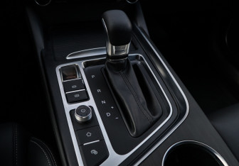 Подержанный автомобиль Omoda S5 2024 года (19 фото)