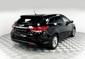 Подержанный автомобиль Hyundai i40 Wagon 2017 года (3 фото)