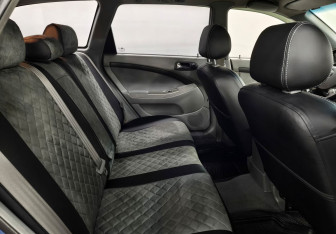 Подержанный автомобиль Chevrolet Lacetti Wagon 2007 года (12 фото)