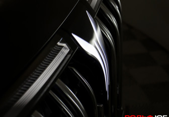 Подержанный автомобиль Voyah Dream 2023 года (32 фото)