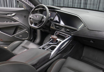 Подержанный автомобиль Geely Tugella 2023 года (9 фото)