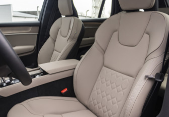 Новый Volvo XC90 2025 (17 фото)