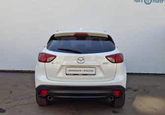 Подержанный автомобиль Mazda CX-5 2015 года (6 фото)