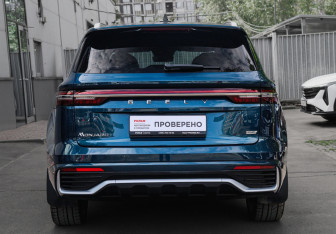 Подержанный автомобиль Geely Monjaro 2024 года (6 фото)