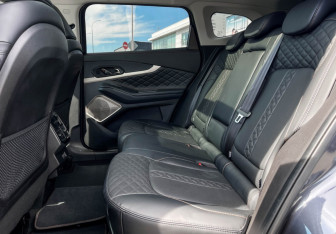 Подержанный автомобиль Exeed TXL 2022 года (10 фото)