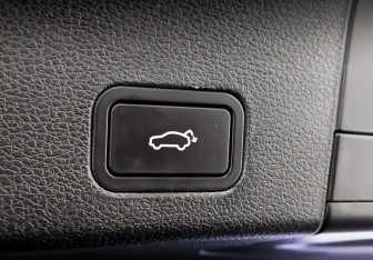 Подержанный автомобиль Geely Tugella 2024 года (26 фото)