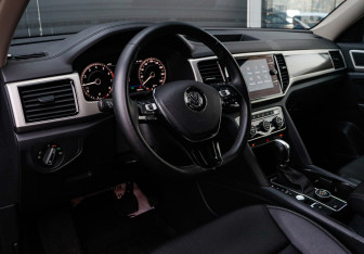 Подержанный автомобиль Volkswagen Teramont 2019 года (16 фото)