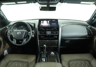 Подержанный автомобиль Nissan Armada 2023 года (12 фото)
