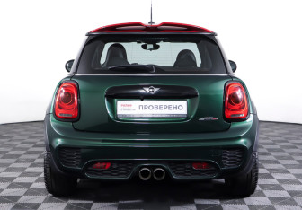Подержанный автомобиль MINI Hatch 2017 года (16 фото)