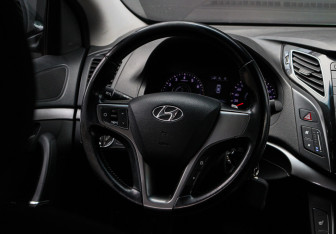 Подержанный автомобиль Hyundai i40 Wagon 2015 года (11 фото)