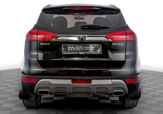 Подержанный автомобиль Geely Atlas 2018 года (6 фото)