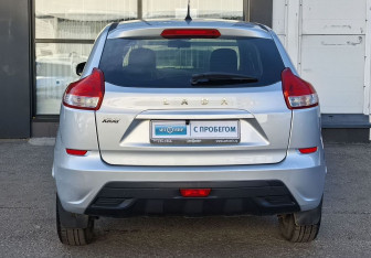 Подержанный автомобиль LADA (ВАЗ) XRAY 2019 года (6 фото)