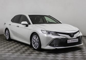 Подержанный автомобиль Toyota Camry Sedan 2020 года (3 фото)