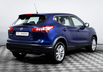 Подержанный автомобиль Nissan Qashqai 2016 года (5 фото)