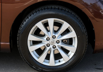 Подержанный автомобиль Toyota Venza 2013 года (22 фото)