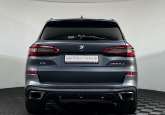 Подержанный автомобиль BMW X5 2018 года (4 фото)