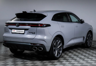 Подержанный автомобиль Changan UNI-K 2023 года (5 фото)