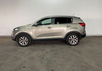 Подержанный автомобиль Kia Sportage 2015 года (8 фото)
