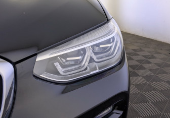 Подержанный автомобиль BMW X3 2020 года (13 фото)