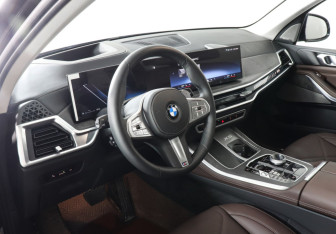Новый BMW X5 2025 (12 фото)